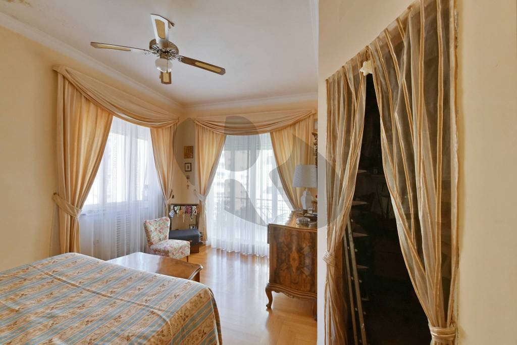 appartamento in vendita a Roma in zona Appio Latino