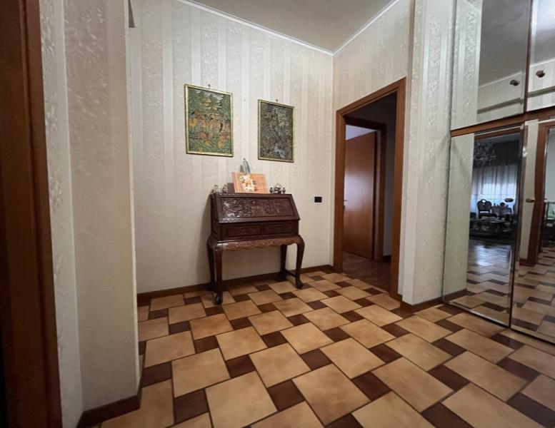 appartamento in vendita a Roma in zona Ostia