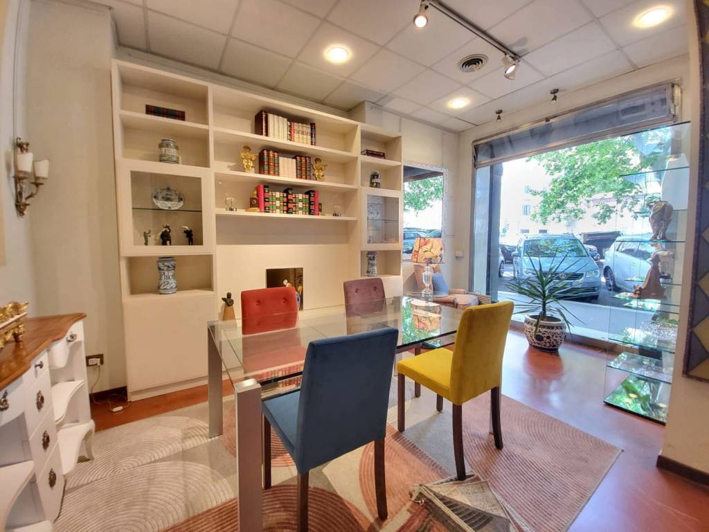 negozio in vendita a Roma in zona Salario