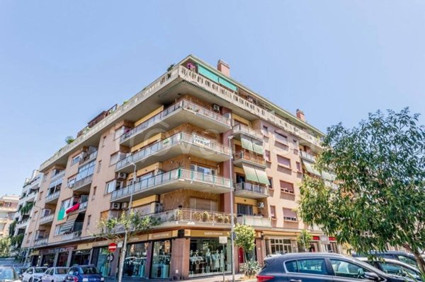 appartamento in vendita a Roma in zona Ostia