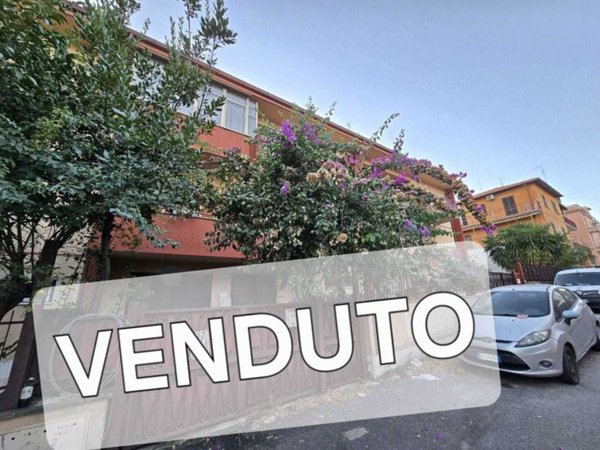 casa indipendente in vendita a Roma in zona Ponte Mammolo