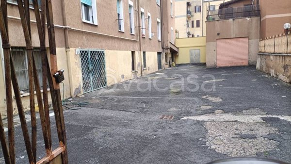trivano in vendita a Roma in zona Appio Claudio