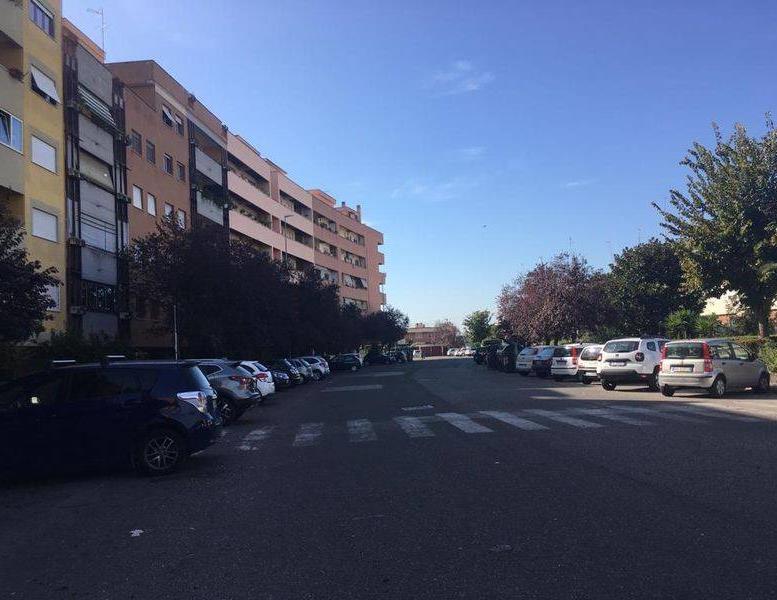 appartamento in vendita a Roma in zona Tor de' Cenci