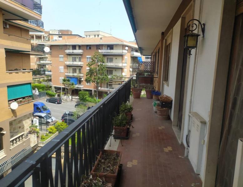 appartamento in vendita a Roma in zona Portuense