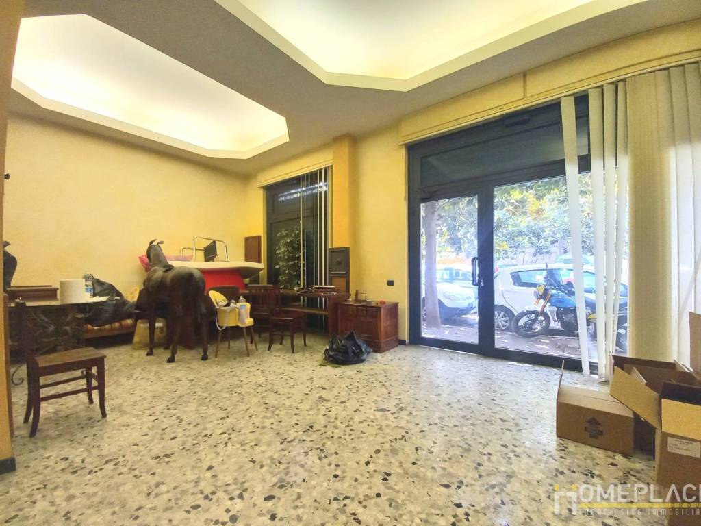 negozio in vendita a Roma in zona Tiburtino