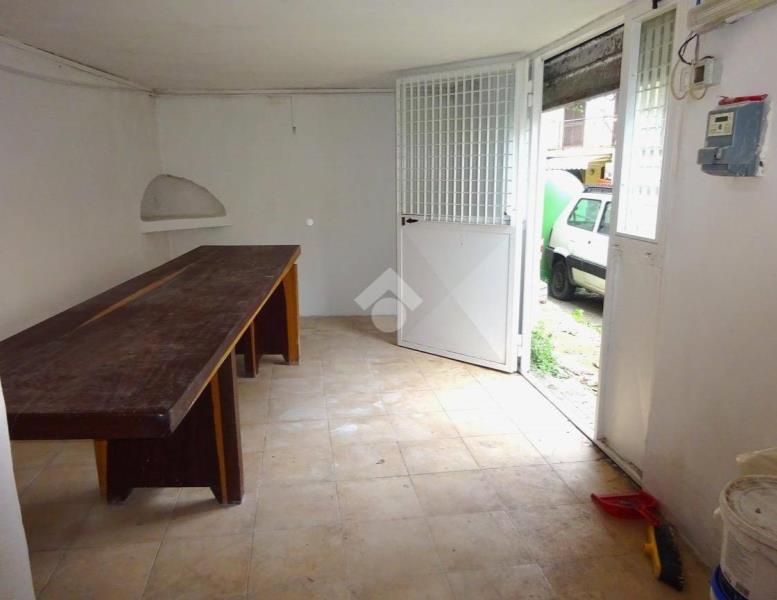 locale di sgombero in vendita a Roma