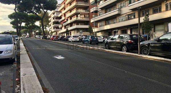 negozio in vendita a Roma in zona Aurelio