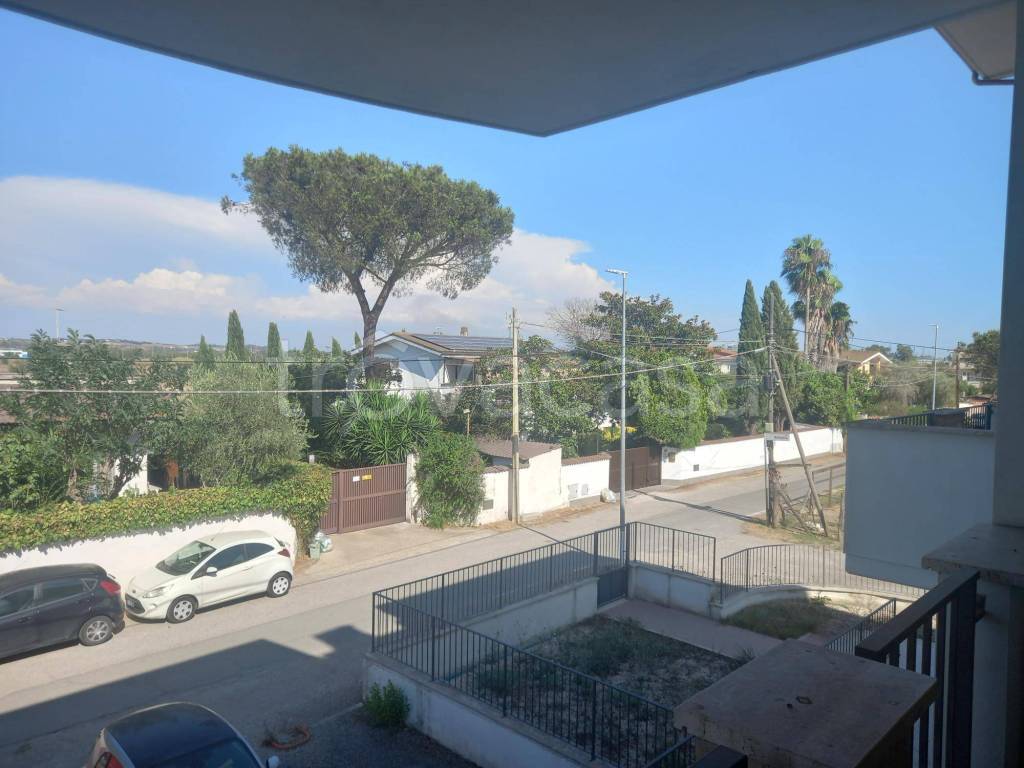 appartamento in vendita a Roma in zona Piana del Sole