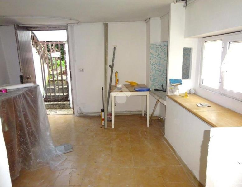 locale di sgombero in vendita a Roma in zona Castel Giubileo