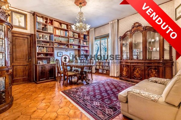 appartamento in vendita a Roma in zona Ostiense