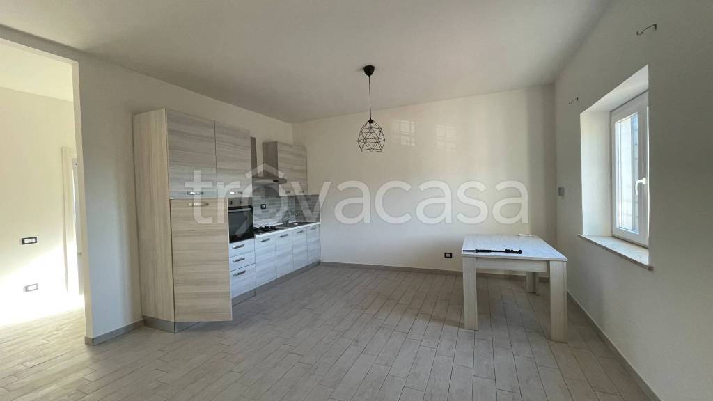 appartamento in vendita a Roma in zona Piana del Sole
