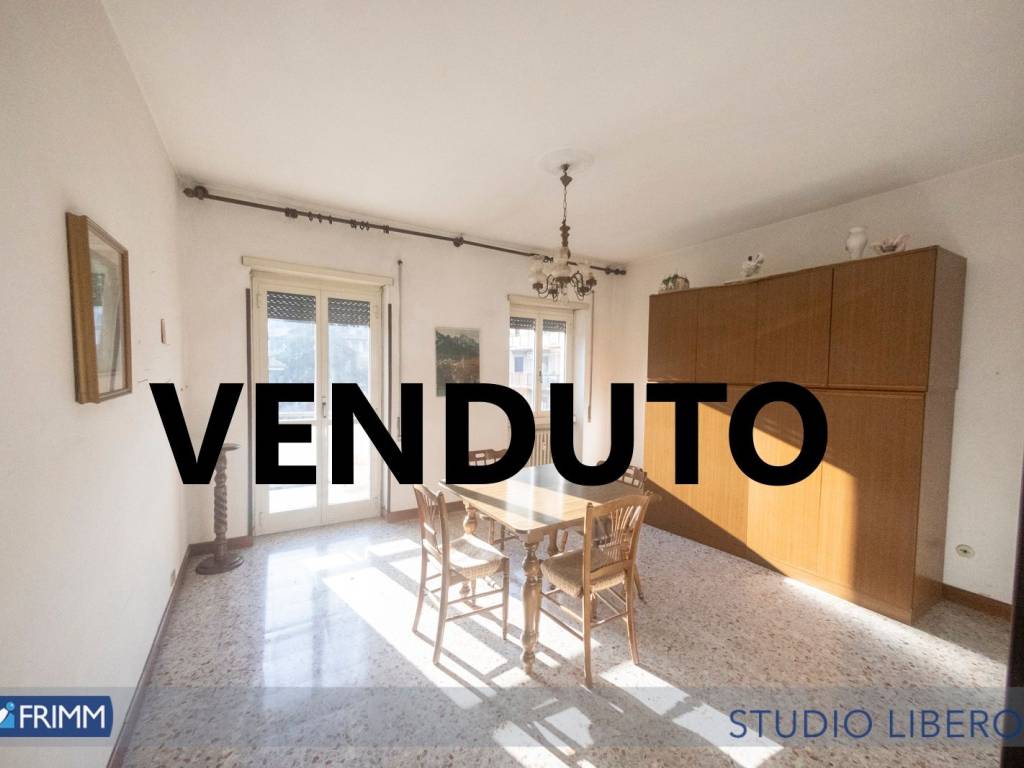 appartamento in vendita a Roma in zona Torre Spaccata