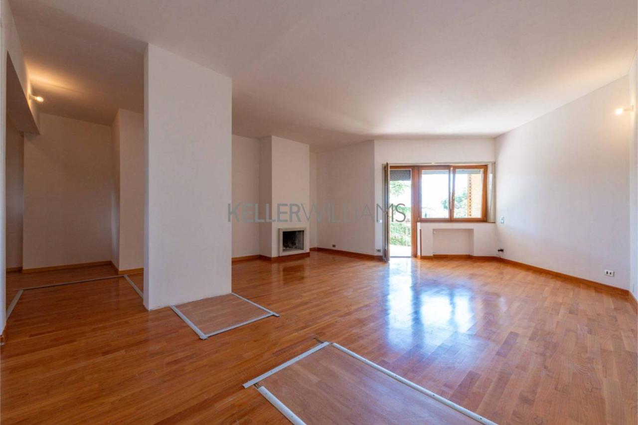 appartamento in vendita a Roma in zona Tor di Quinto