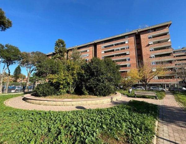 appartamento in vendita a Roma in zona Spinaceto