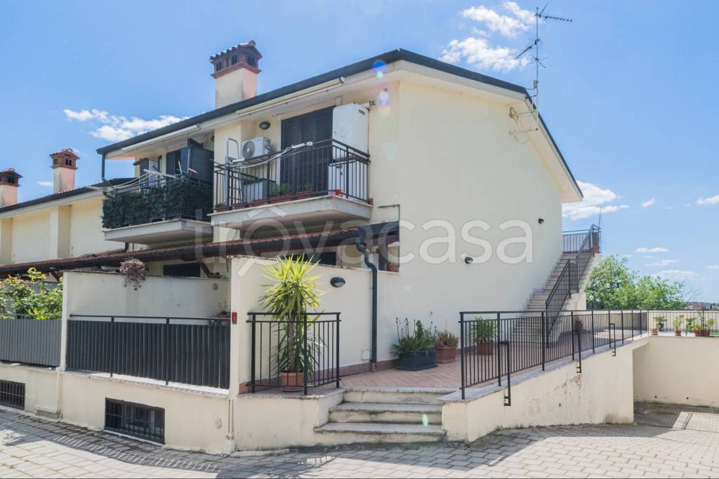 appartamento in vendita a Roma in zona Collatino