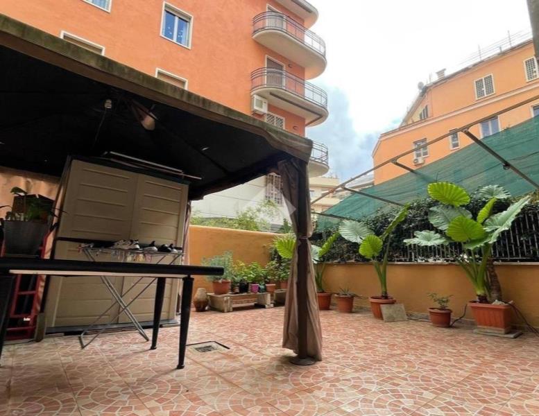 appartamento in vendita a Roma in zona Gianicolense