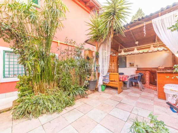 appartamento in vendita a Roma in zona Tuscolano
