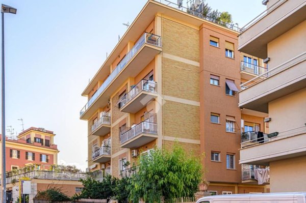 appartamento in vendita a Roma in zona Aurelio