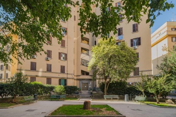 appartamento in vendita a Roma in zona Gianicolense