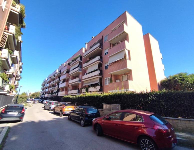 appartamento in vendita a Roma in zona Casal Palocco