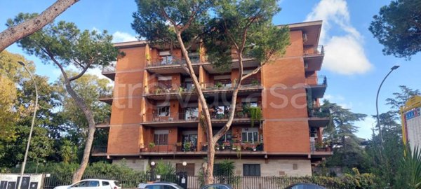 appartamento in vendita a Roma in zona Mostacciano