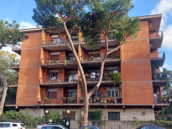 appartamento in vendita a Roma in zona Mostacciano