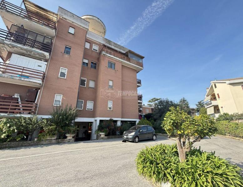 appartamento in vendita a Roma in zona Ottavia