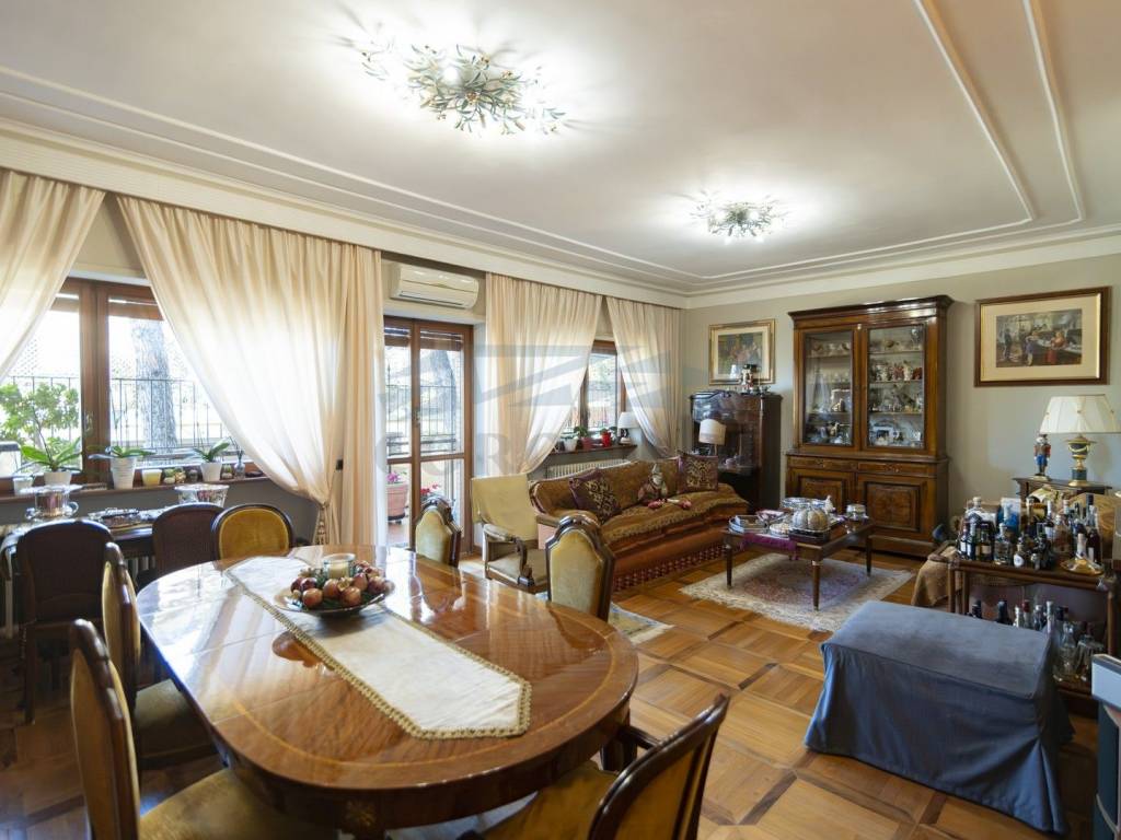 appartamento in vendita a Roma in zona Tor di Quinto