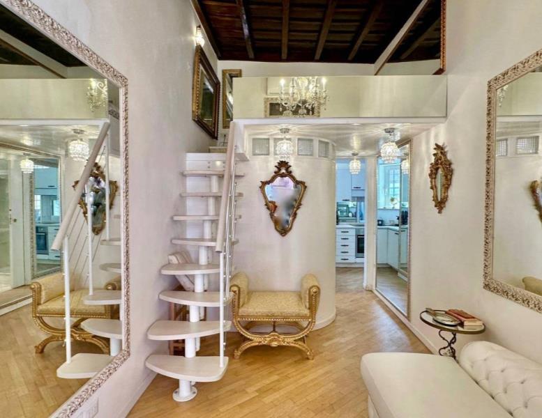 appartamento in vendita a Roma in zona Centro Storico