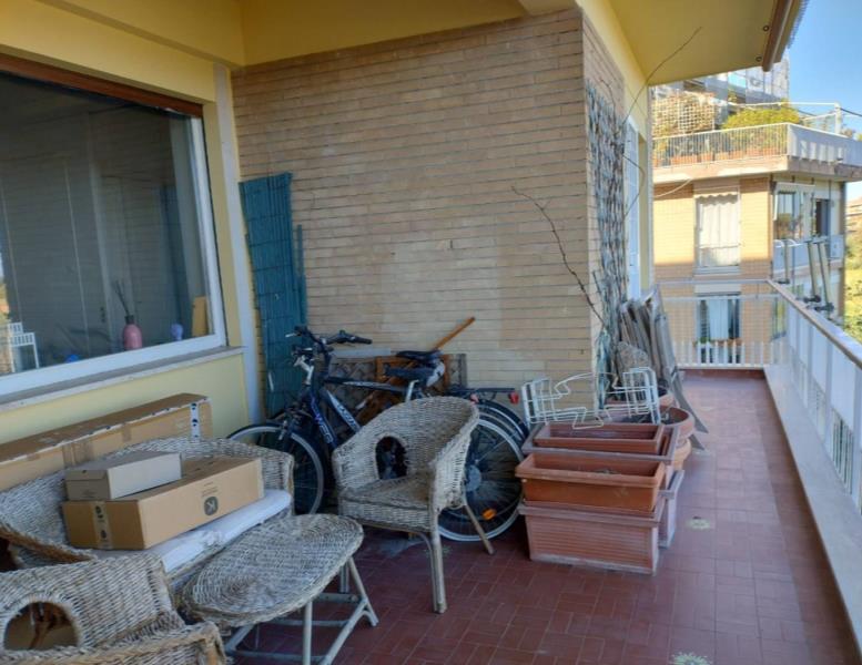 appartamento in vendita a Roma in zona Tor di Quinto