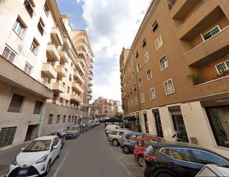 negozio in vendita a Roma in zona Nomentano