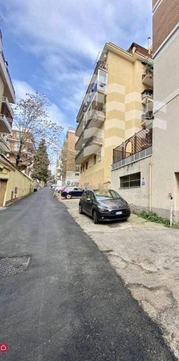casa indipendente in vendita a Roma in zona Nomentano