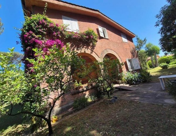 casa indipendente in vendita a Roma in zona Acilia