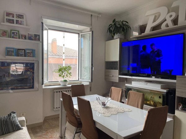 appartamento in vendita a Roma in zona Tomba di Nerone