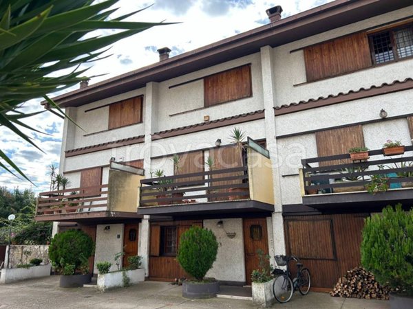 appartamento in vendita a Roma in zona Appio Claudio