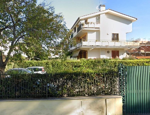 casa indipendente in vendita a Roma in zona Axa