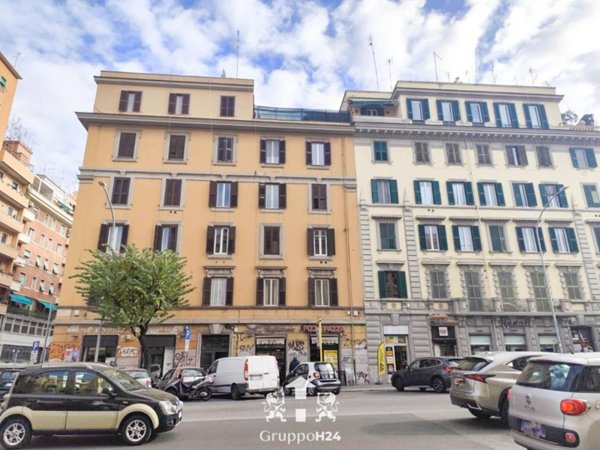 appartamento in vendita a Roma in zona Tuscolano