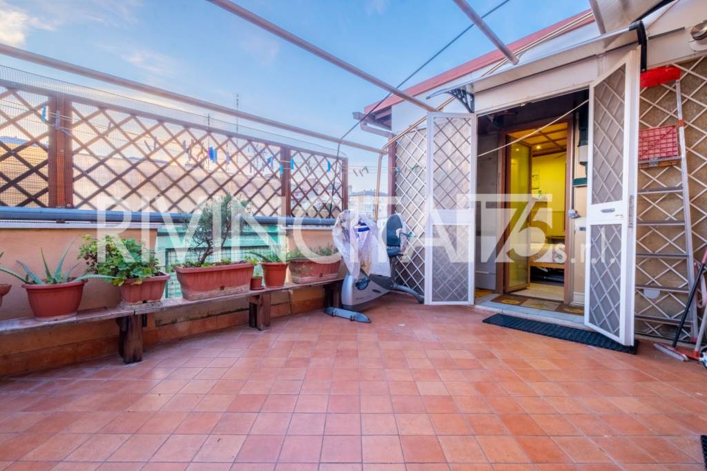 appartamento in vendita a Roma in zona Portuense