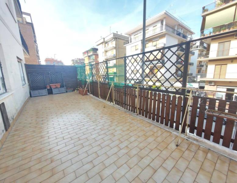 appartamento in vendita a Roma in zona Prenestino-Centocelle