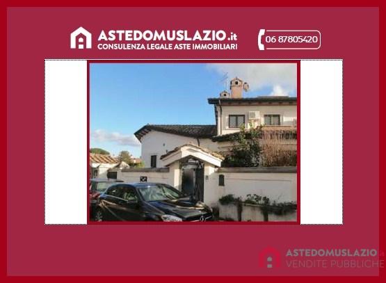 appartamento in vendita a Roma in zona Infernetto