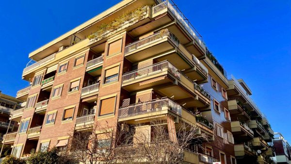 appartamento in vendita a Roma in zona Ostia