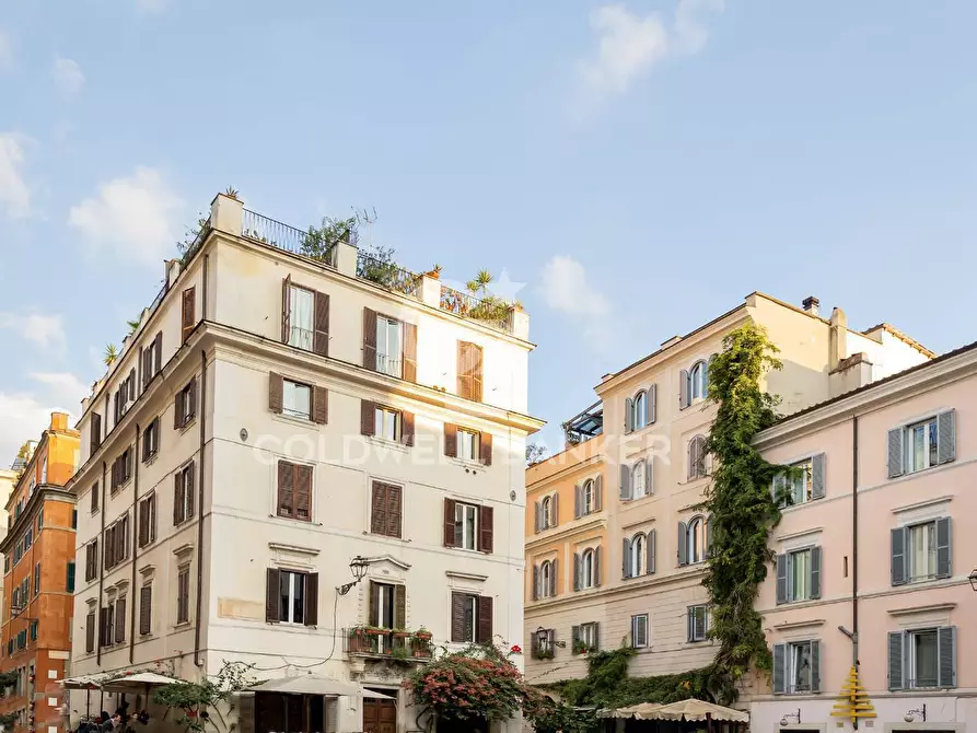 negozio in vendita a Roma in zona Rione Monti/Campitelli