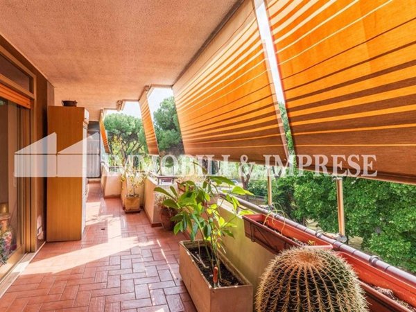 appartamento in vendita a Roma in zona Ardeatino