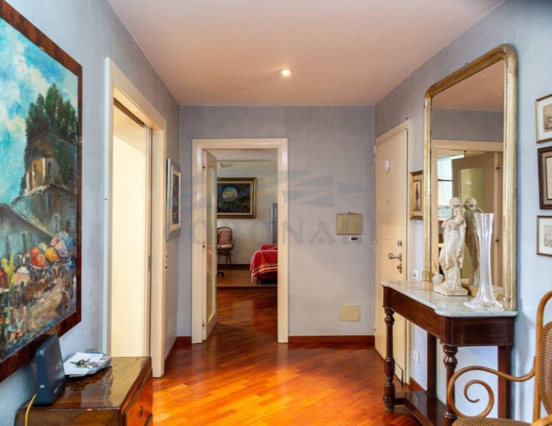 appartamento in vendita a Roma in zona Ardeatino