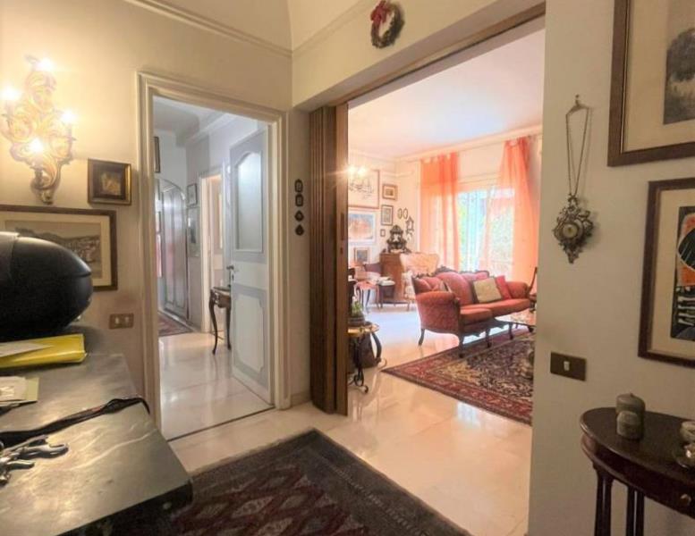 appartamento in vendita a Roma in zona Ostiense