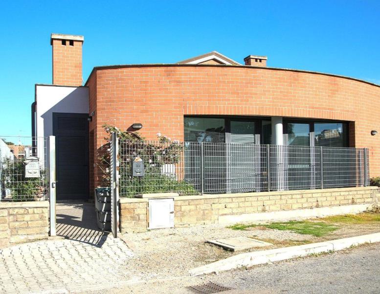 appartamento in vendita a Roma in zona Ostiense