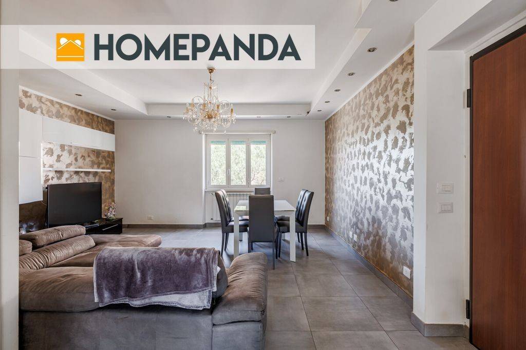 appartamento in vendita a Roma in zona Torre Spaccata