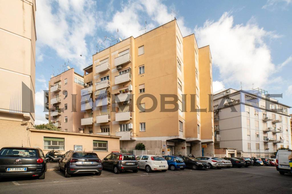 appartamento in vendita a Roma in zona Gianicolense