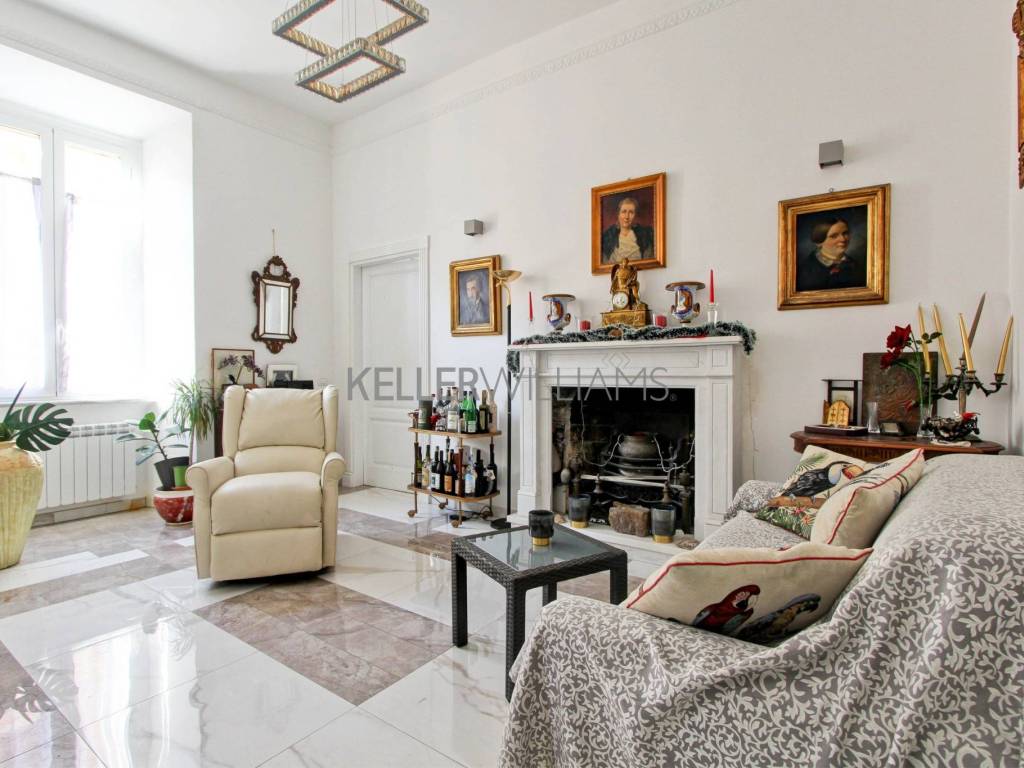 appartamento in vendita a Roma in zona Castro Pretorio