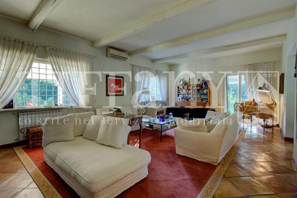 casa indipendente in vendita a Roma in zona Prima Porta